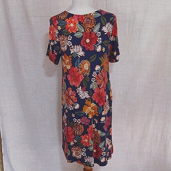 LOFT floral swing dress - gorgeous pattern! - Picture 4 of 8